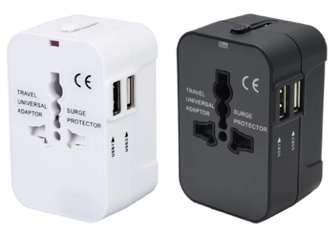 海外コンセント変換プラグ：USB端子付きが便利です