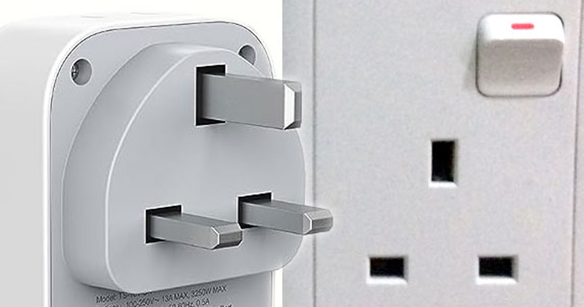 マレーシアのコンセントは３つの穴のBFタイプが主流