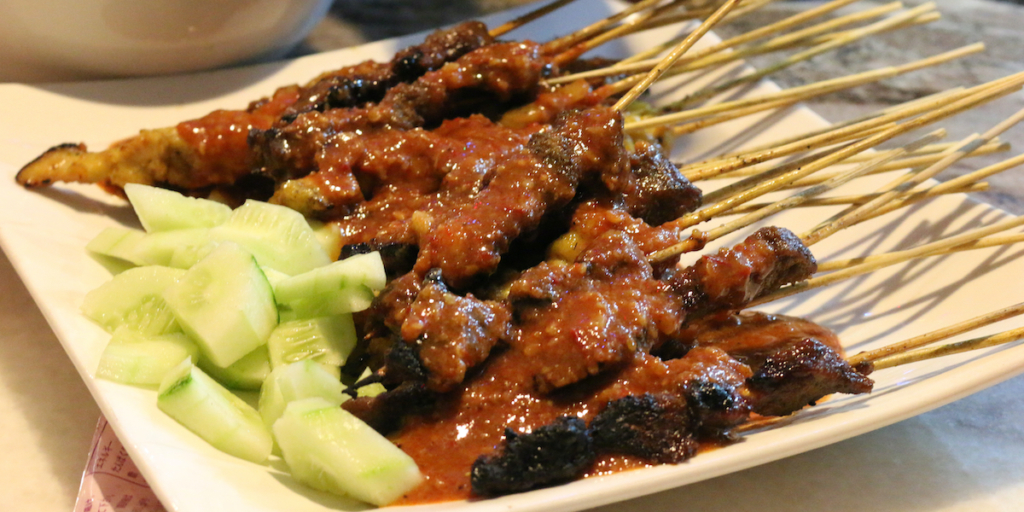 sate：牛肉の焼き加減を「それなりに焼く」「しっかり焼く」の2通り聞かれます