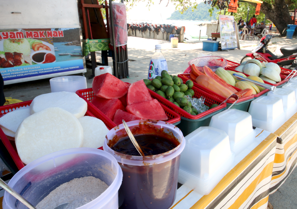 カットフルーツ