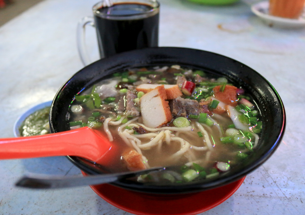 ミースープ･ダギン:摺り下ろした青唐辛子の匙加減で更に美味しい!!