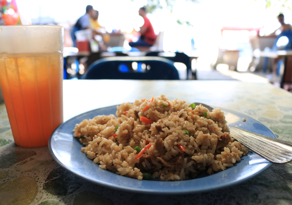 Nasi goreng Jepun(牛肉入り日本風ガーリックチャーハン)。裏メニューです。