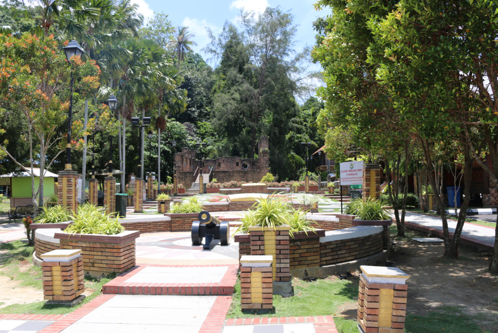 昼間は水分補給を忘れずに